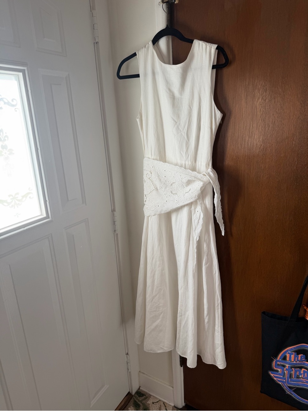 Embroidered Handkerchief Midi Dress
MANGO US 8 White - Picture 10 of 10